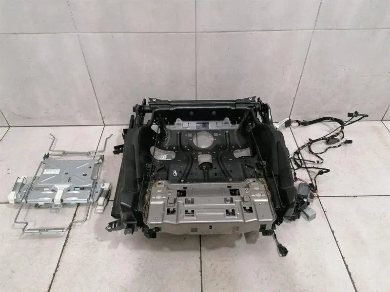 Bentley Continental GT W12 seats 3W3881106A seats interior right cushion frame
