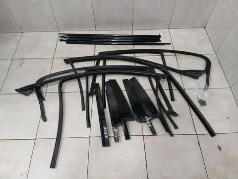 BMW 5 F90 G30 M5 Body Moulding 7390121 GLOSS BLACK SET Shadowline Strip SET
