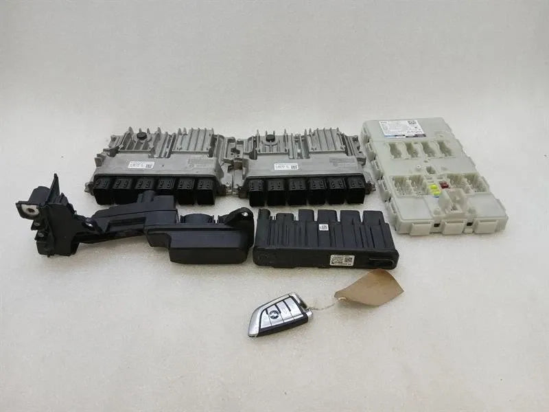BMW 5 Series F90 G30 M5 Engine ECU 9468879 SET KIT Engine Control Unit