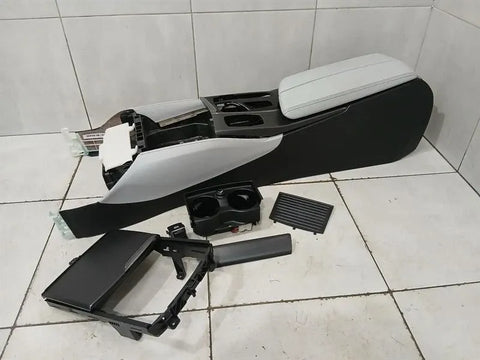BMW 5 SERIES F90 G30 M5 ARMREST SET 51168071462 RHD RIGHT HAND DRIVE SILVERSTONE