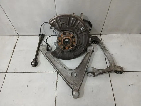 Mercedes GT R190 Roadster Left Rear Hub A1903504301 Wheel Bearing Housing Rear Left