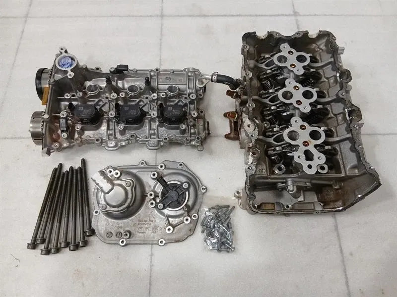 Porsche Panamera 976 G3 24-26 Cylinder Head PAC103062A CYL1-3 CYLINDER HEAD DGPE