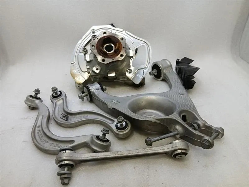 Porsche Panamera 976 G3 2024-2026 Right Rear Hub 971505436J Wheel Bearing Housing
