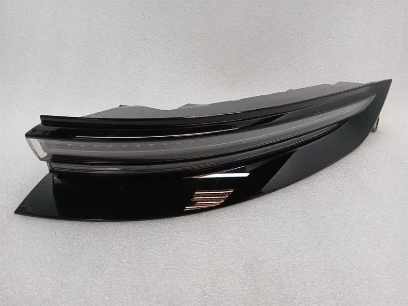 Porsche Panamera 976 G3 right rear light 976945092AK tail light rear right