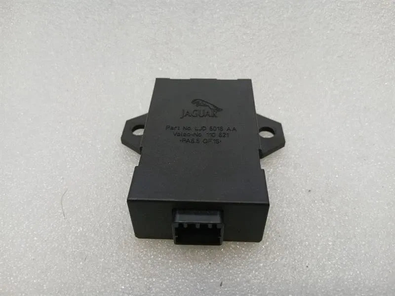 Aston Martin Vanquish S 04-07 V12 Electronic Module LJD5018AA Control Unit RAIN