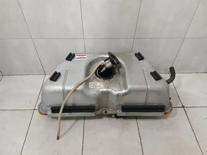 Aston Martin Vanquish S 04-07 V12 Fuel Tank 6R13-340682-AA Fuel Tank
