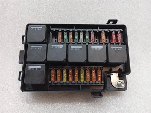 Aston Martin Vanquish S 04-07 V12 Fuse Box 3R12-370534-AB Fuse Box