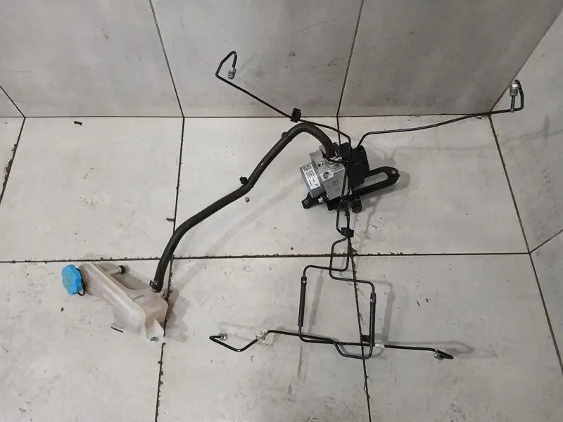 CHEVROLET CORVETTE C8 HYDRAULIC PUMP 84923536 HYDRAULIC PUMP Axle Lift