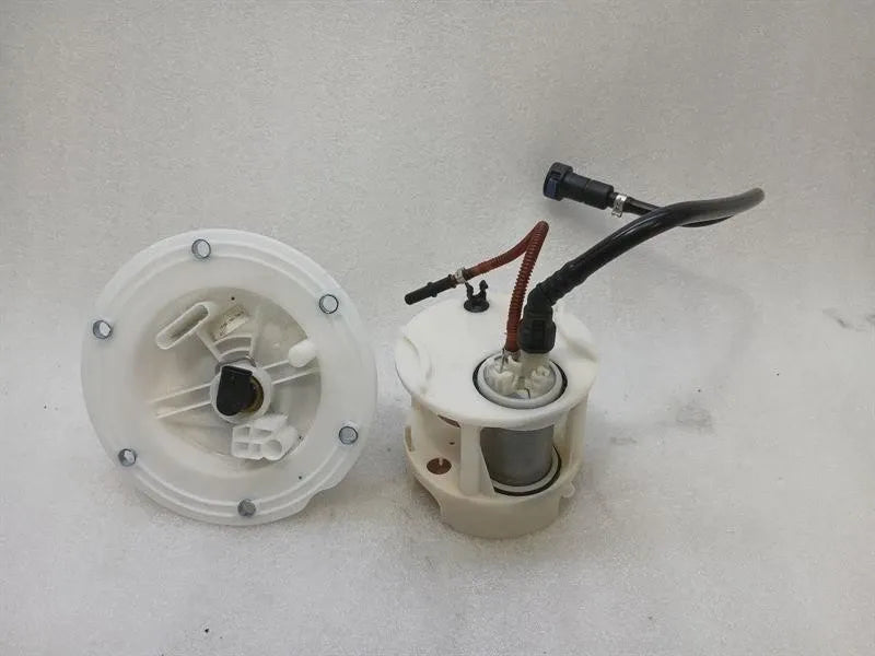 Mercedes GT R190 Roadster Fuel Pump Electric A1904700294 Fuel Pump