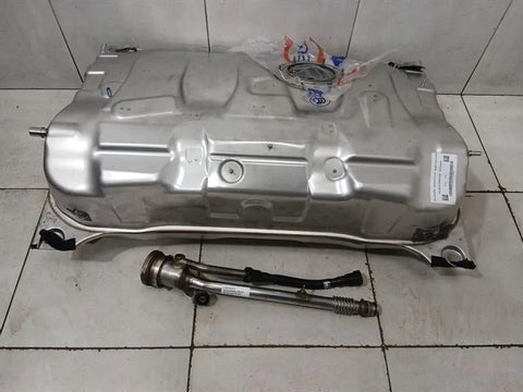 Mercedes GT R190 Roadster Fuel Tank A1904700500 Fuel Tank