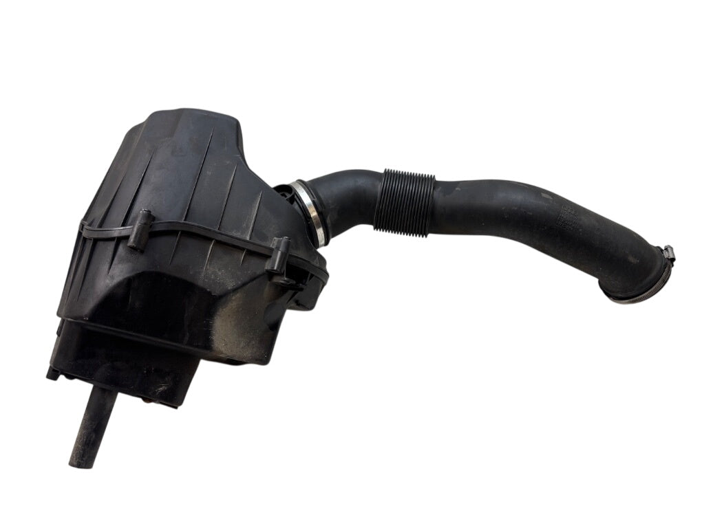 4H0133823J Air Cleaner (filter box) AUDI A8 (4H) (2009-2017)