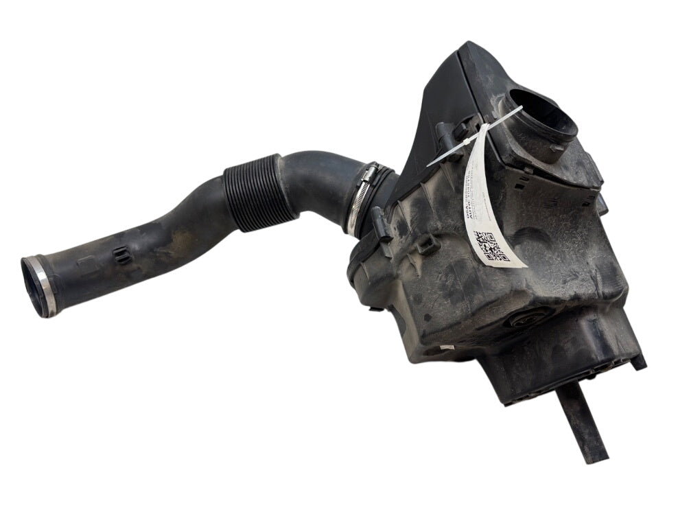 4H0133823J Air Cleaner (filter box) AUDI A8 (4H) (2009-2017)