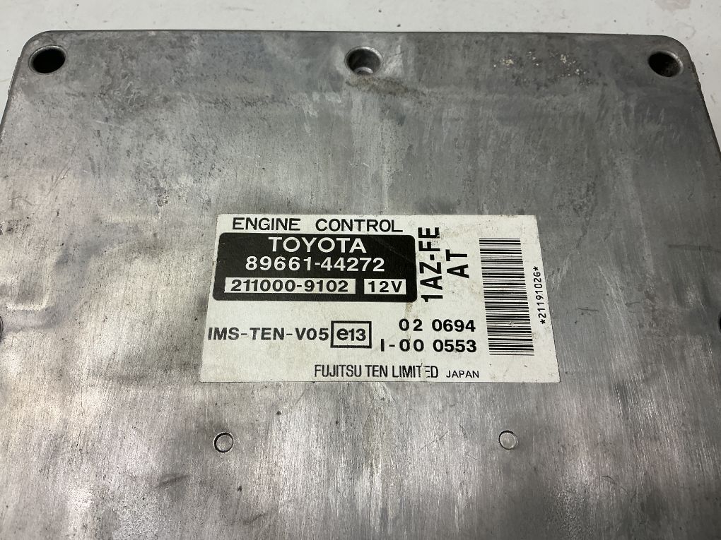 8966144272 211000-9102 2110009102 Engine Control Unit / module (ECU) TOYOTA AVENSIS VERSO (XM20) (2001-2009)