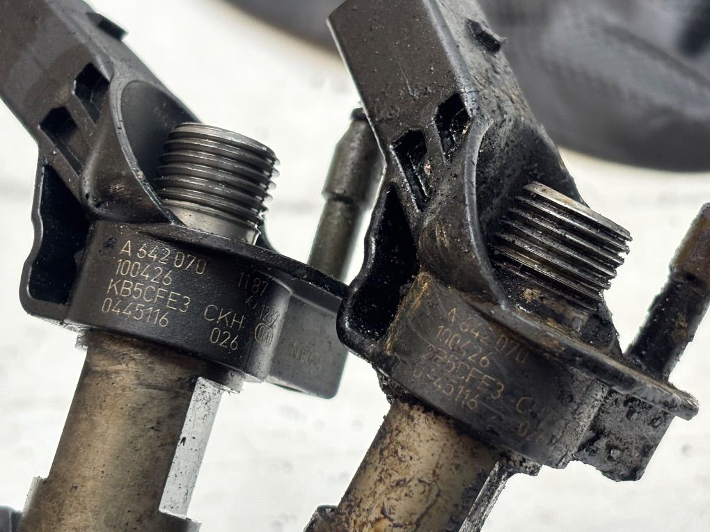 0445116025 0445116026 0986435404 Fuel injector set MERCEDES-BENZ E-CLASS (W212) (2009-2016)
