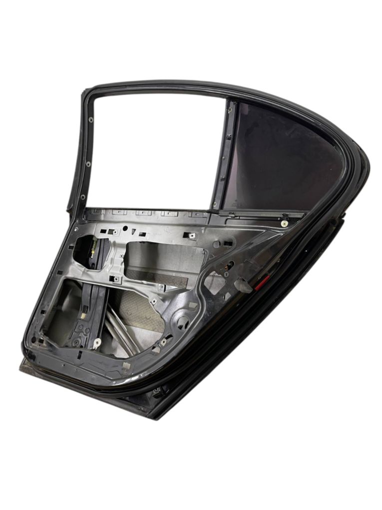 7202084 Door Rear Right BMW 7 (E65, E66) (2001-2009)