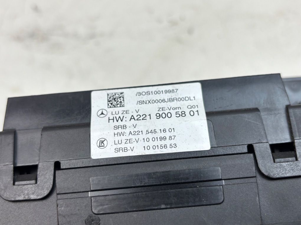 08022155 08022154 10019987 Fuse box MERCEDES-BENZ S-CLASS (W221) (2005-2013)