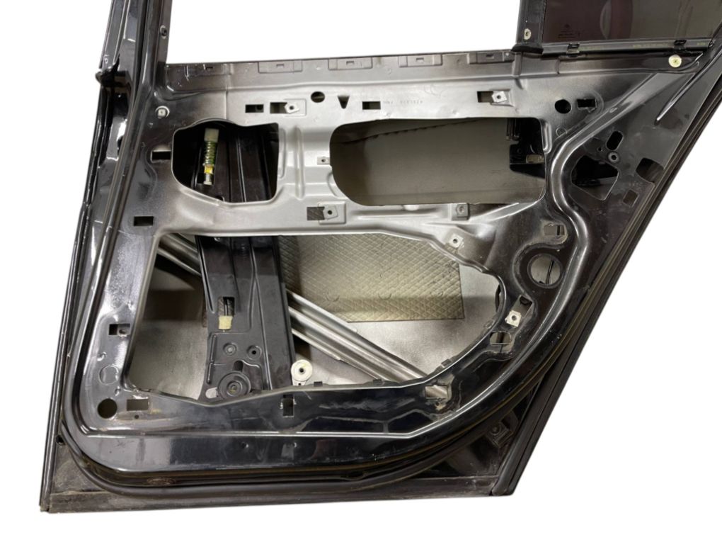 7202084 Door Rear Right BMW 7 (E65, E66) (2001-2009)