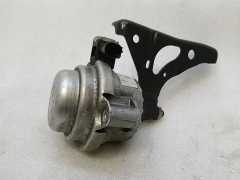 Porsche Cayman 718 GT4 engine mount 98137505982 engine mount right bracket