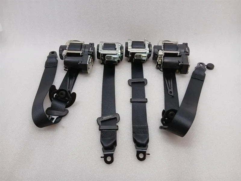 Porsche Taycan 9J front seat belt 9J1857705C set seat belt belt front