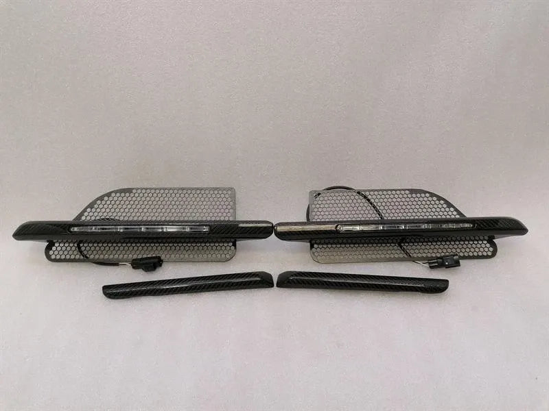 Aston Martin Vanquish AM310 Indicator CD33-280B62-CC CARBON SET Side Indicators