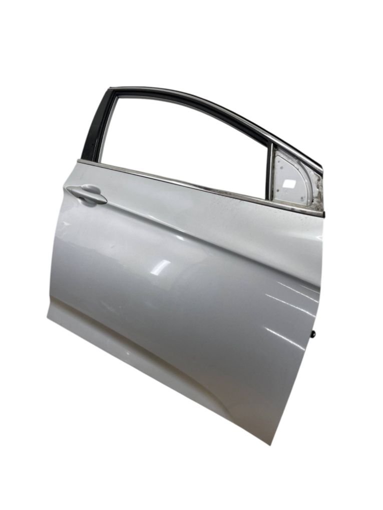 760043Z000 Door Front Right HYUNDAI i40 (VF) (2011-2019)