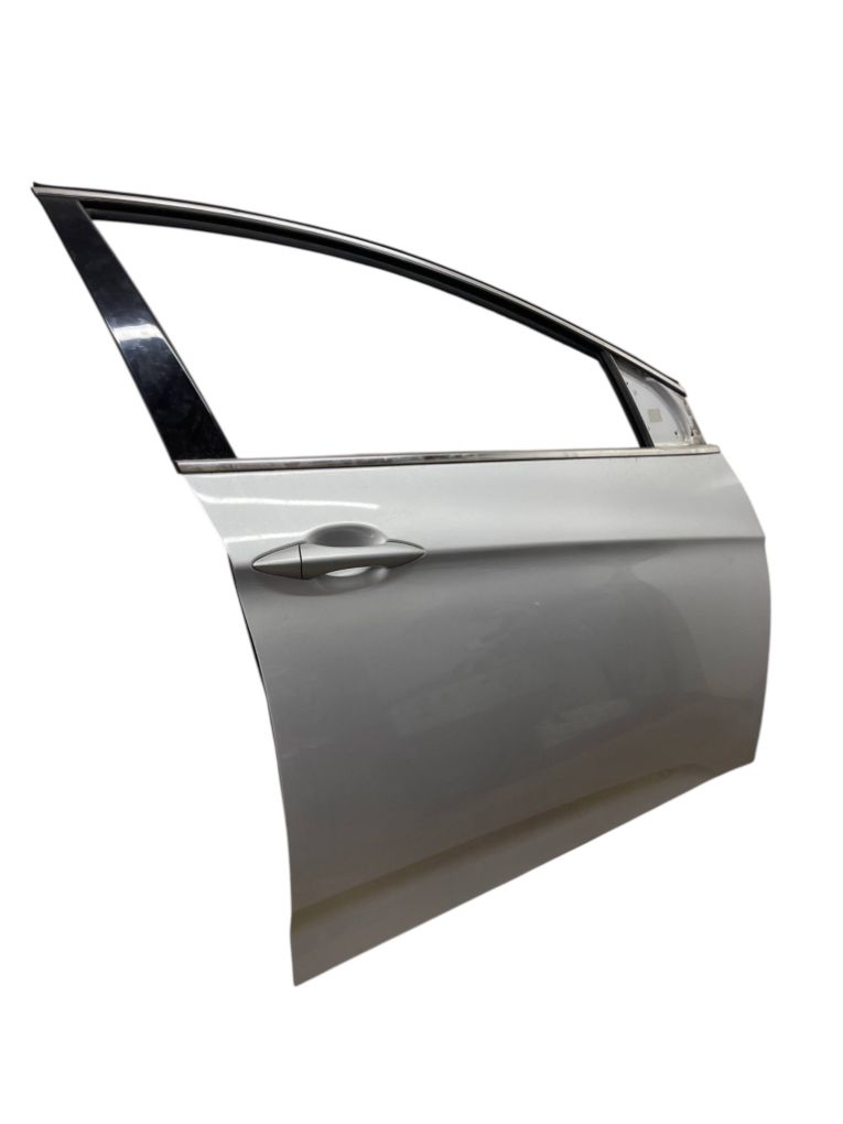760043Z000 Door Front Right HYUNDAI i40 (VF) (2011-2019)