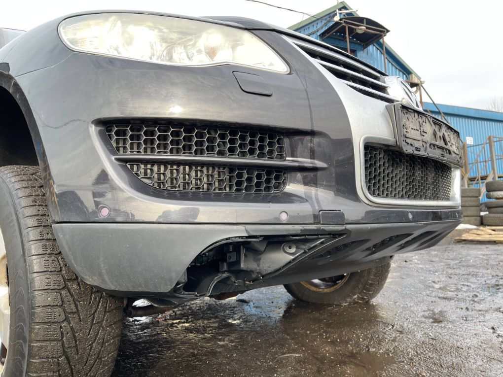 7L6807217AS 7L6807061AB Front Bumper VW TOUAREG I (7L) (2002-2010)