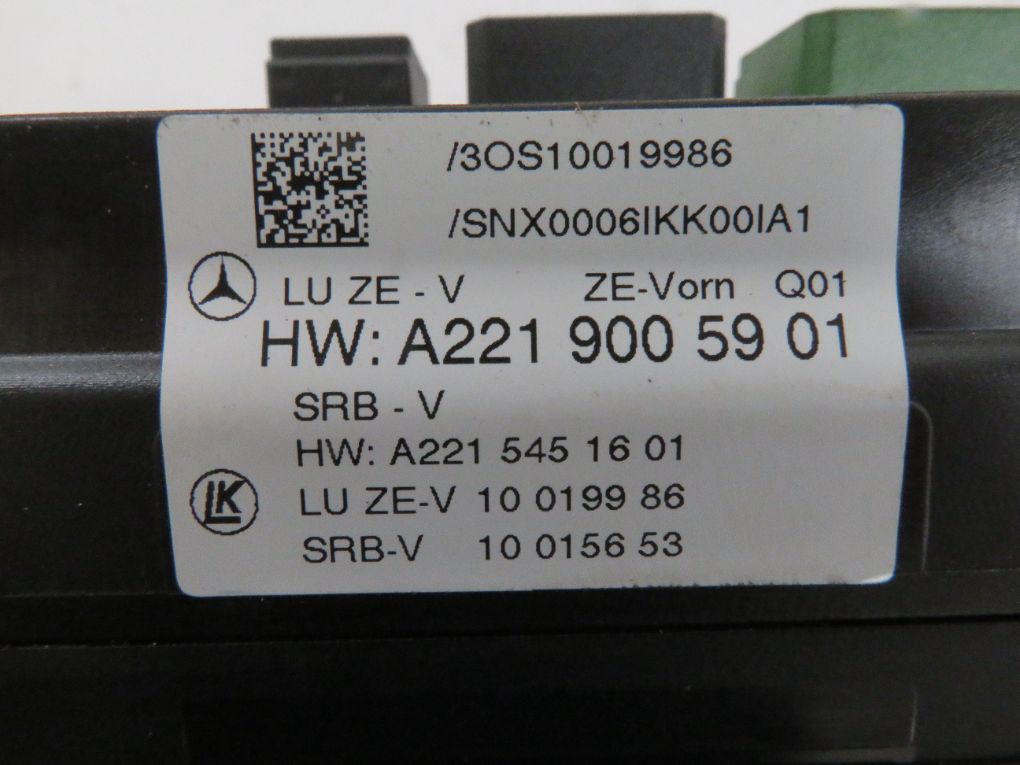 A2215406850 Fuse box MERCEDES-BENZ S-CLASS Coupe (C216) (2006-2013)