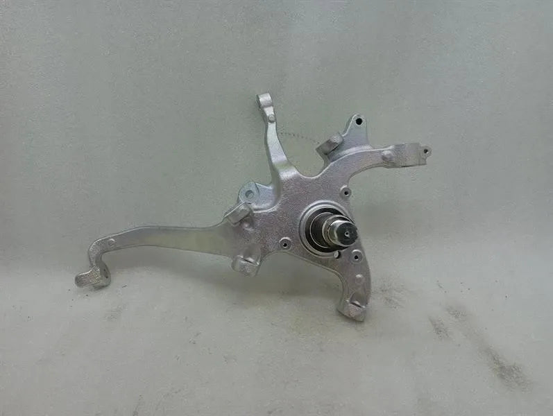 Maybach 62 V240 Left Front Hub A2403321301 Wheel Bearing Housing Front Left
