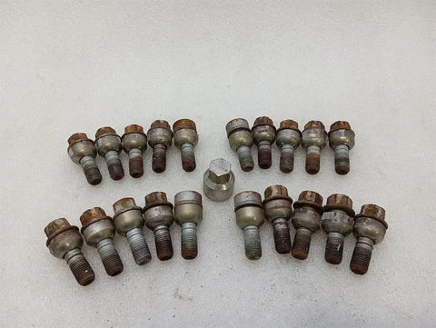 Porsche 911 997 wheel bolt set 99736198010 wheel bolts wheel bolt set