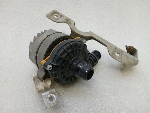 Mercedes GT R190 additional cooling pump A0005002500 coolant pump pump