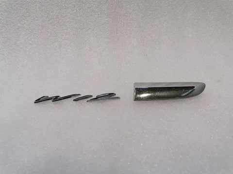 Bentley Continental GT W12 Right Wing Molding 3W8853518Q Emblems 3W8853675D