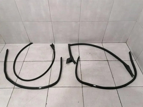 Mercedes GT C190 GTS S Coupe Door Seal A1907270800 Door Seals