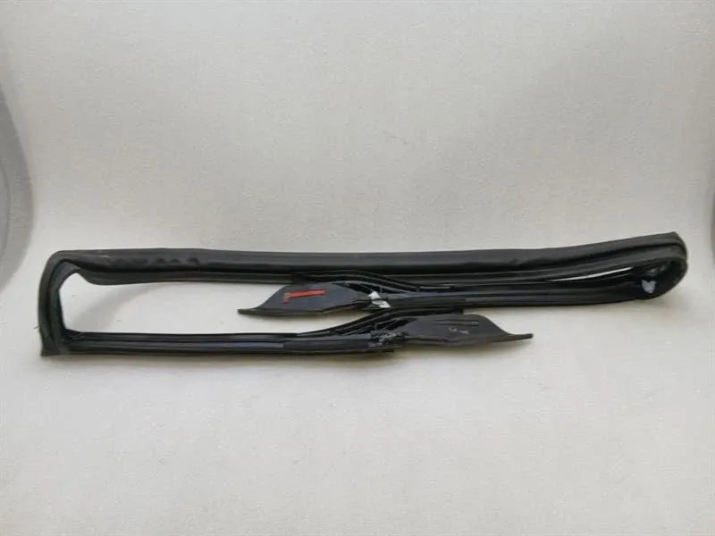Mercedes GT R190 Roadster Windshield Seal A1906208001 Windscreen Seal