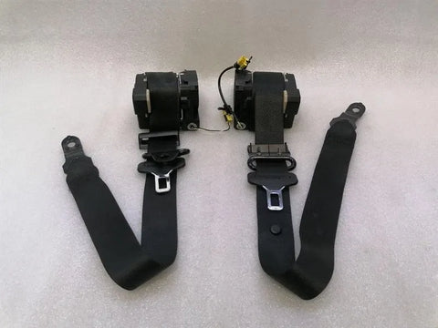 Mercedes G-Wagen W463 front seat belt set A4638605285 seat belt belt front