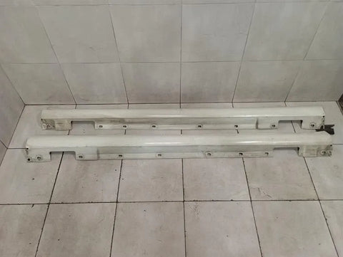Mercedes C63 W204 side skirt set A2046980754 AMG side sills set defects
