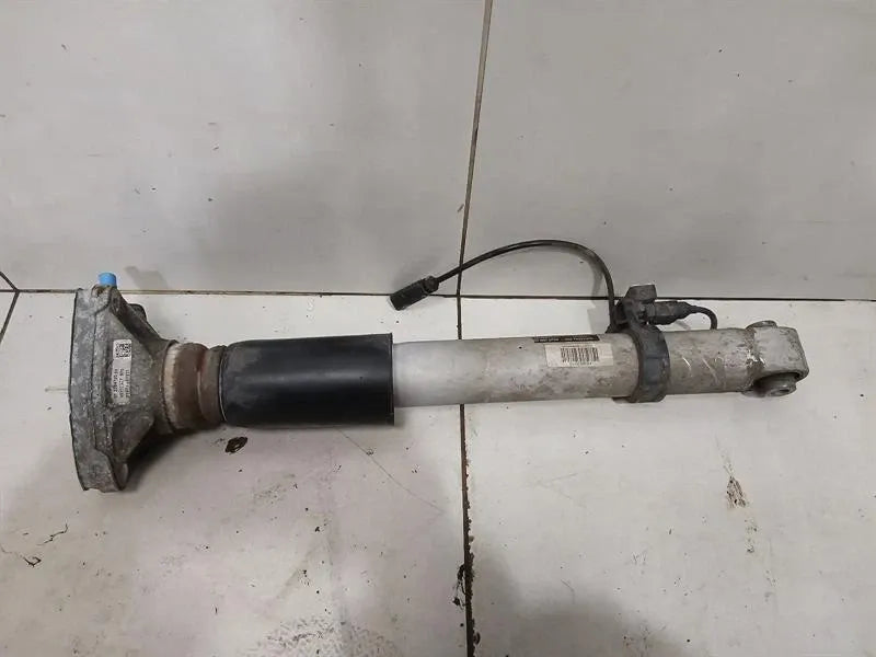 BMW M4 F82 shock absorber rear 8008630 EDC RH shock absorber rear