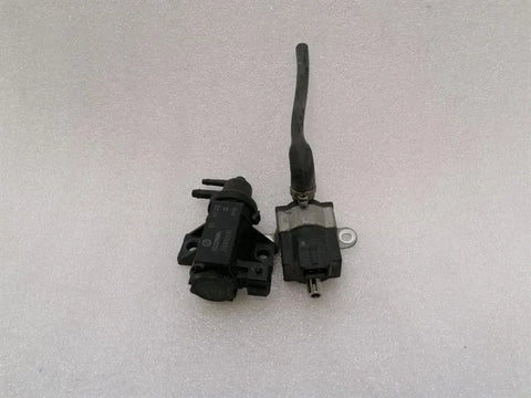 Ferrari California T F149 14-17 Reservoir 287732 Vacuum Valve Set Reservoir