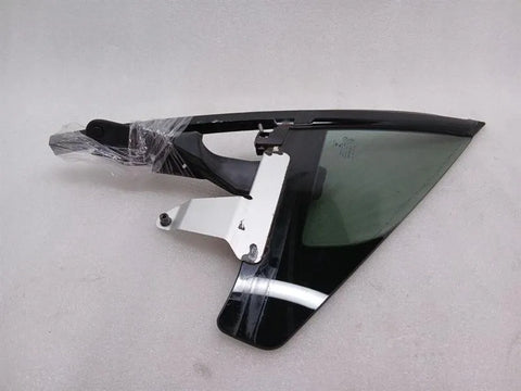 Aston Martin Vanquish AM310 Right 1/4 Glass CD33-C262A36-BB Door Panel 1/4 Right