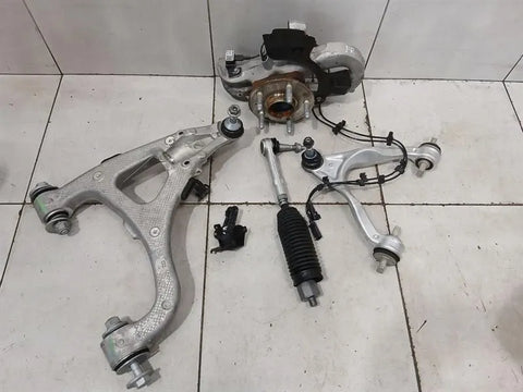 Chevrolet Corvette C8 Right Front Hub 84612178 Wheel Bearing Housing Front Right Z51