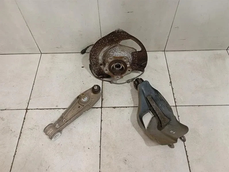 Porsche 911 991 Right Front Hub 99134115805 Wheel Bearing Housing Front Right