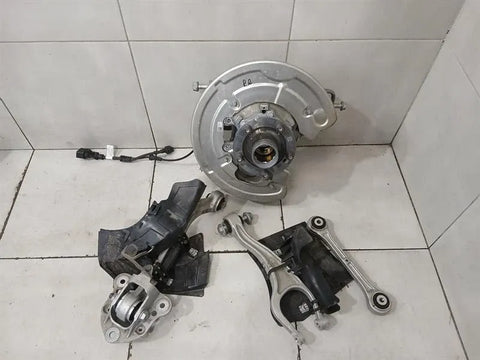 MK2 GTS PORSCHE 911 992 Right Rear Hub 992505052GY Wheel Bearing Housing Center Lock