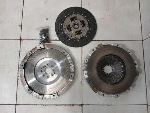 Aston Martin Vanquish S 04-07 V12 Flywheel Clutch Basket 1R12-11-10474 Clutch