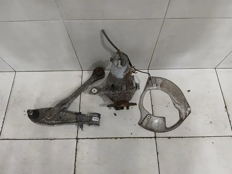 Porsche 911 991 Left Front Hub 99134115705 Wheel Bearing Housing Front Left Set