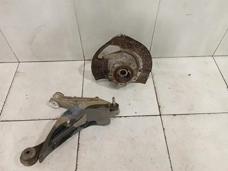 Porsche 911 991 Left Front Hub 99134115705 Wheel Bearing Housing Front Left