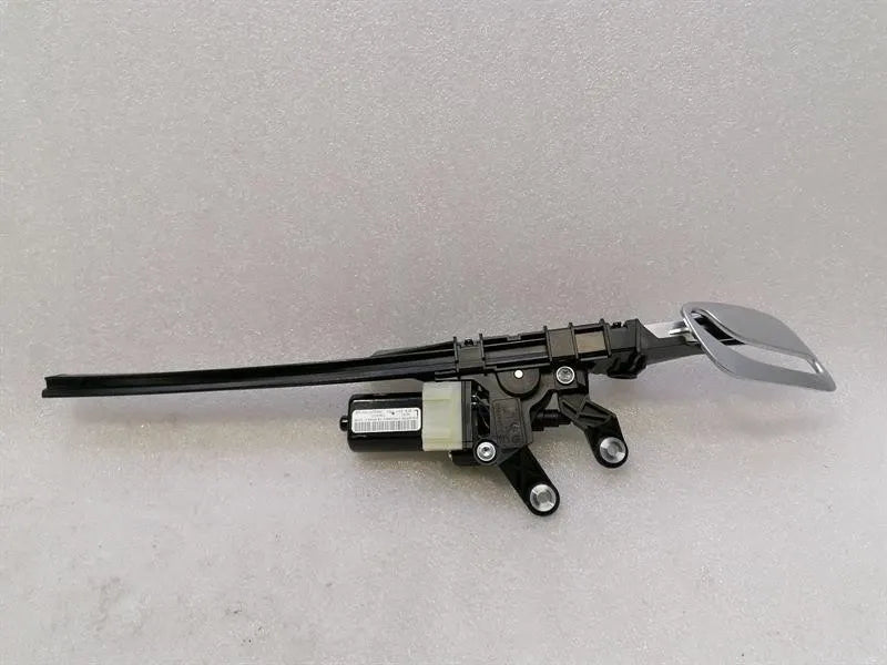 BENTLEY CONTINENTAL GT W12 8F0857759 BELT FEEDER LEFT