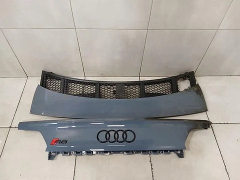 Audi R8 4S Performance Cover 4S8807649F Damaged Trim