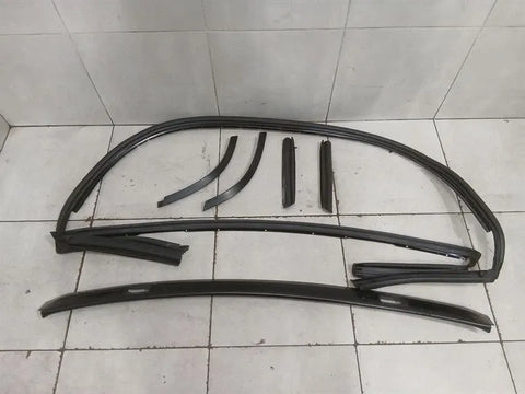 Aston Martin Vanquish AM310 Door Seal SOFTTOP SEALS Door Seals
