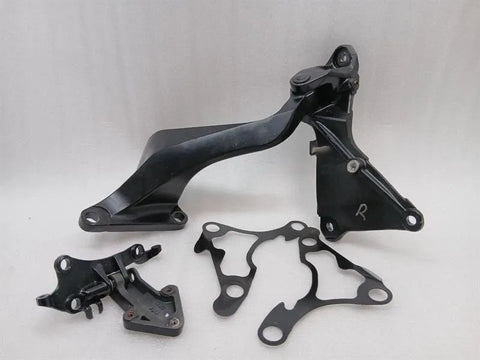 McLaren 720S Coupe Door Hinge RIGHT 14AB914CP Door Hinge Right