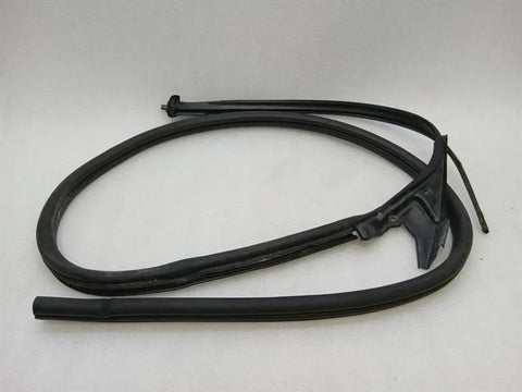 Aston Martin DB9 Volante Door Seal 4G43-L25324-AA RH Door Seals RIGHT